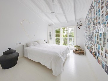 Renting out with online payment: Large Contemporary Bedroom 