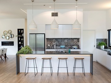 Renting out with online payment: Minimalist Open Plan Kitchen