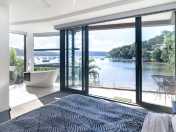 Renting out with online payment: Nice bedroom with seaview