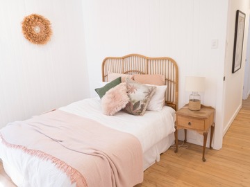 Renting out with online payment: Boho-Chic Bedroom with Queen Bed in Pastel Color
