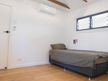 Renting out with online payment: Teens Bedroom