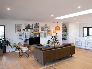 Renting out with online payment: Open Plan Lounge with Views of the Ocean