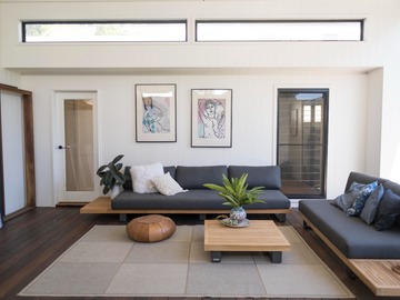 Renting out with online payment: Comfy Seating Area