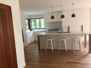 Renting out with online payment: New Modern Australian White & Timber Kitchen