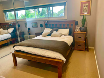 Renting out with online payment: Urban Cottage Bedroom