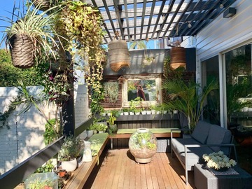 Renting out with online payment: Leafy Outdoor Seating Area 