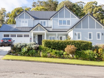 Renting out with online payment: Modern Classic House