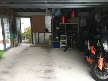 Renting out with online payment: Double Garage with French Doors Opening to Courtyard