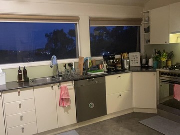 Renting out with online payment: Spacious House in Allambie Heights 