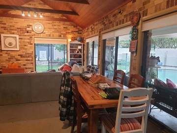 Renting out with online payment: Dining Area 