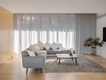 Renting out with online payment: Comfy and Modern Living Area 