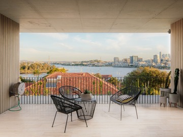 Renting out with online payment: Balcony with Ocean and City Views 
