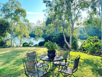 Renting out with online payment: Riverside Seating Area