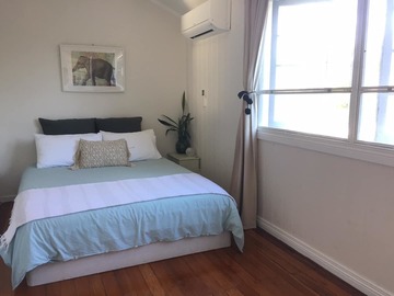 Renting out with online payment: Cozy Bedroom with Large Windows