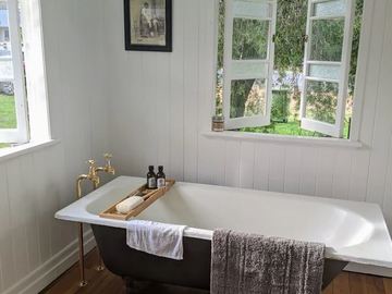 Renting out with online payment: Rustic renovated Country Cottage