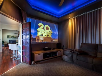 Renting out with online payment: Media Room