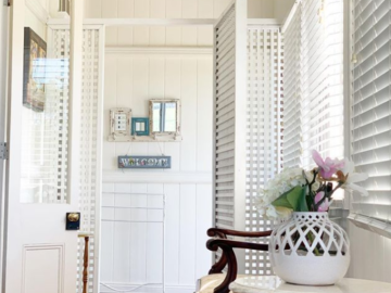 Renting out with online payment: Entry and Front Sunroom