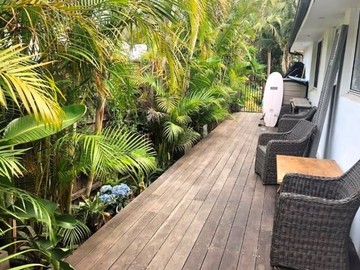 Renting out with online payment: Back Deck Area