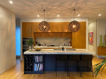 Renting out with online payment: Beautiful House Showered with Natural Light 