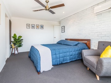 Renting out with online payment: Bedroom with Ensuite and Private Balcony