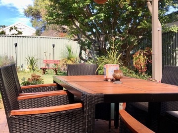 Renting out with online payment: Outdoor Seating/Dining Area with Views of the Garden