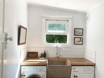 Renting out with online payment: Bright Laundry Area