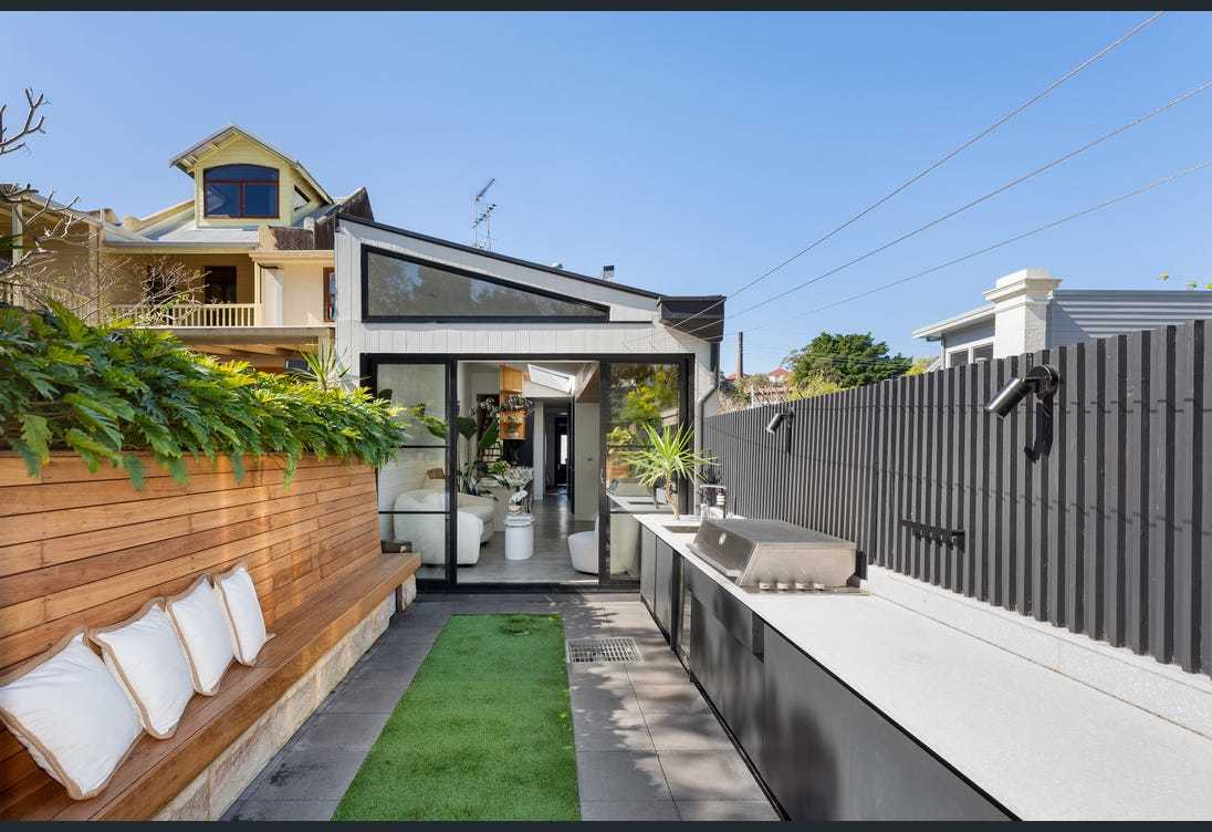 Fully Renovated Sandstone Terrace in Balmain Skoutli