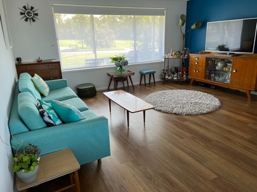 Renting out with online payment: Modern Mid-Century House