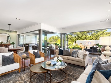 Renting out with online payment: Surfside