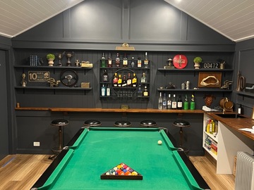 Renting out with online payment: Games room & dart board alley