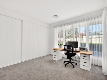 Renting out with online payment: Home office
