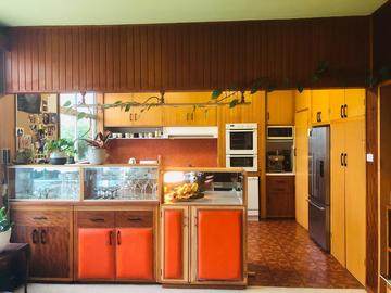 Renting out with online payment: Retro aesthetic home