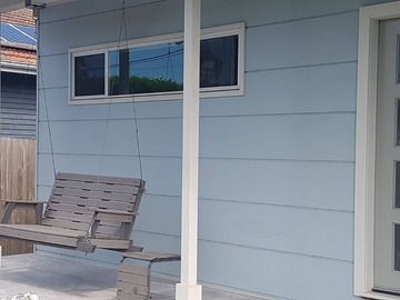 Renting out with online payment: Balcony Swing 